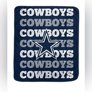NEW - NFL Dallas Cowboys Repeat Refresh Wordmark Flannel Fleece Throw
Blanket